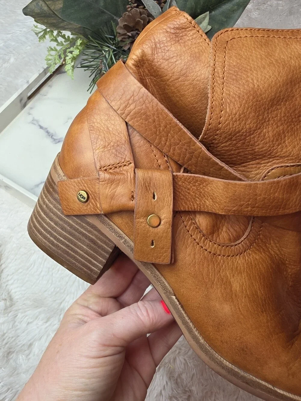 UGG Elora Brown Leather Ankle Boots Size 8.5 Western Boho Festival